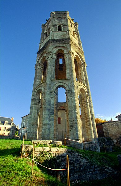 Abbaye Bénédictine  Saint Sauveur de Charroux