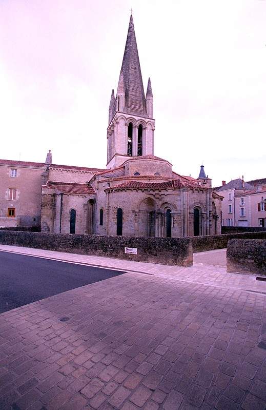 Saint Pierre d'Airvault