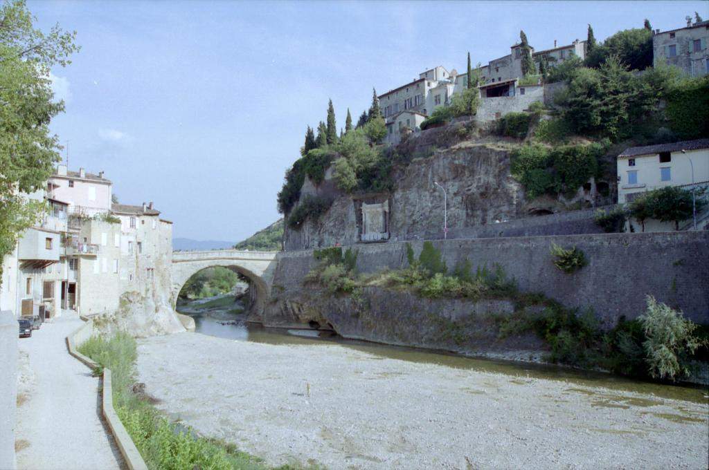 Vaison-la-romaine-7635-0011.jpg