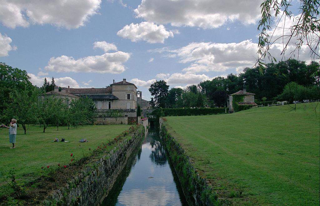 Abbaye_de_Fontdouce-4060-0004.jpg