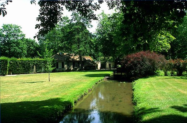 FR-Asniere-Abbaye_de_Royaumont-2150-0003.jpg