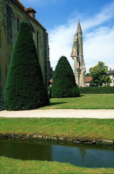 FR-Asniere-Abbaye_de_Royaumont-2150-0012.jpg