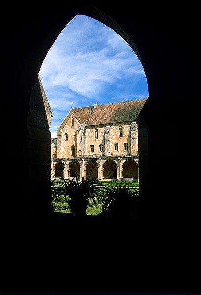 FR-Asniere-Abbaye_de_Royaumont-2150-0016.jpg