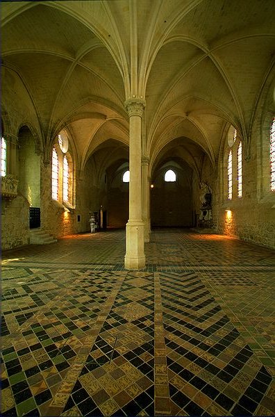 FR-Asniere-Abbaye_de_Royaumont-2150-0027.jpg