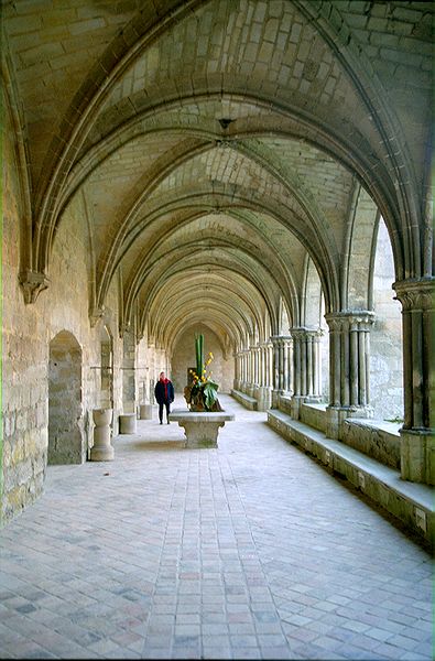 FR-Asniere-Abbaye_de_Royaumont-X0009-0006.jpg