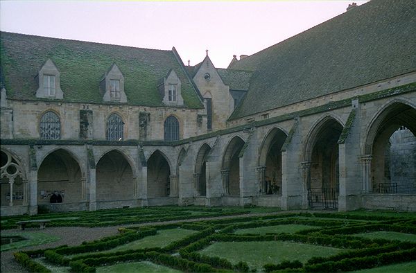 FR-Asniere-Abbaye_de_Royaumont-X0009-0009.jpg