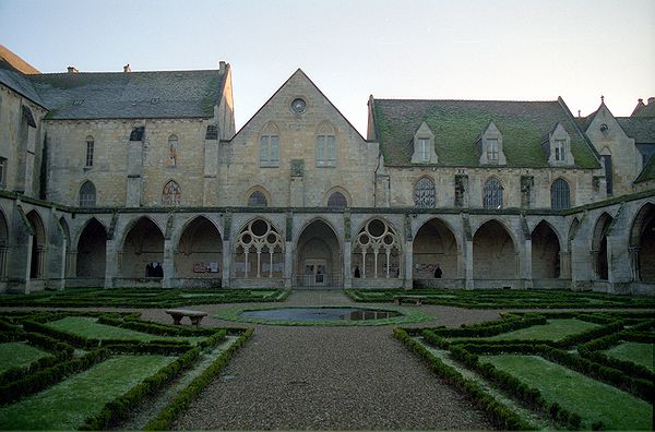 FR-Asniere-Abbaye_de_Royaumont-X0009-0011.jpg