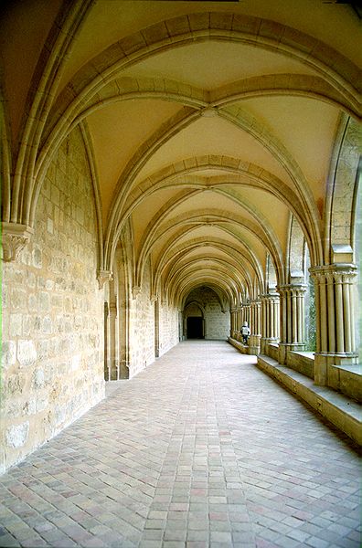 FR-Asniere-Abbaye_de_Royaumont-X0009-0018.jpg