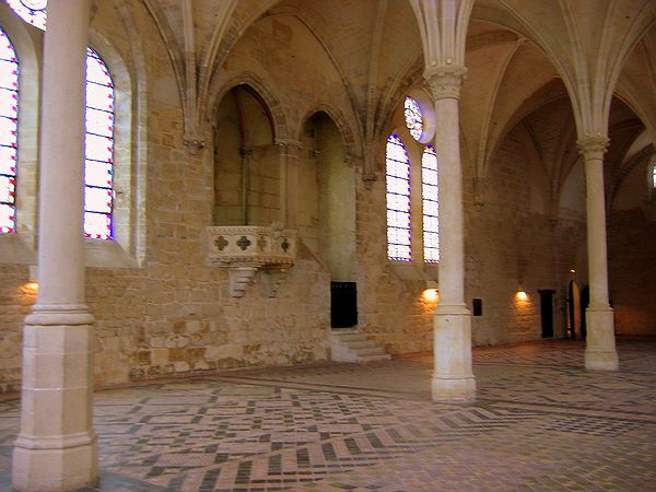 FR-Asniere-Abbaye_de_Royaumont-a80_2005-05-08_0034.jpg