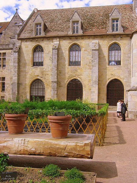 FR-Asniere-Abbaye_de_Royaumont-a80_2005-05-08_0042.jpg