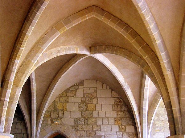 FR-Asniere-Abbaye_de_Royaumont-a80_2005-05-08_0045.jpg