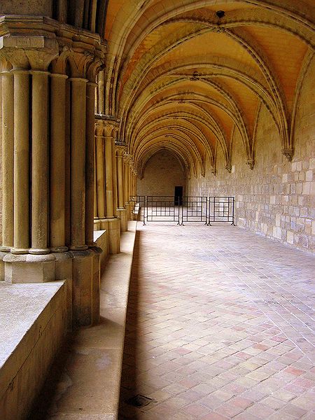 FR-Asniere-Abbaye_de_Royaumont-a80_2005-05-08_0055.jpg