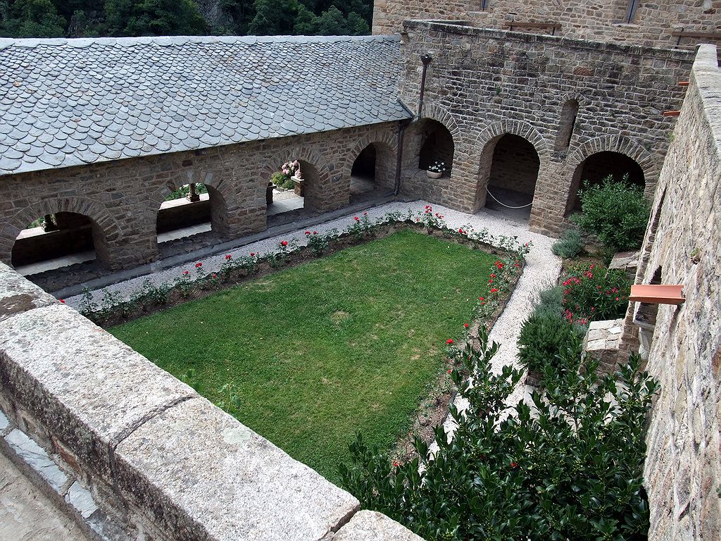 FR-Saint_Martin_du_Canigou-Saint_Martin-f100_2008-08-13_1881_pt.jpg