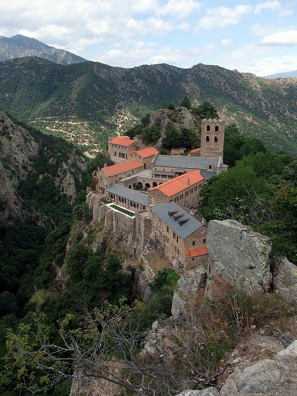 FR-Saint_Martin_du_Canigou-Saint_Martin-f100_2008-08-14_1906_pt.jpg