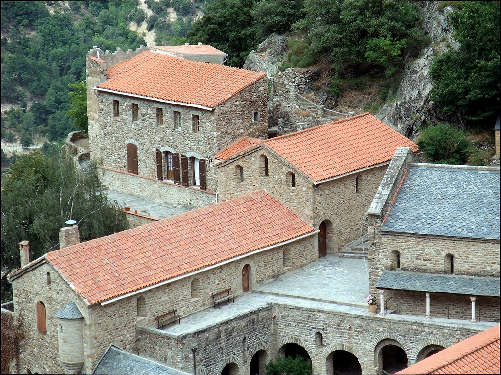 FR-Saint_Martin_du_Canigou-Saint_Martin-f100_2008-08-14_1924_pt.jpg