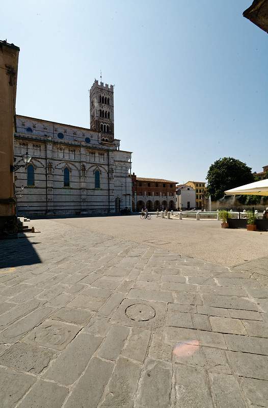 IT-Lucca-SanMartino-E5D_2013-08-22_3556.jpg