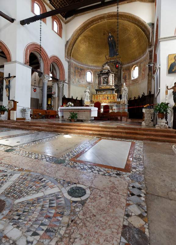 IT-Murano-SantiMaria_Donato-E6D_2017-08-05_1872.jpg