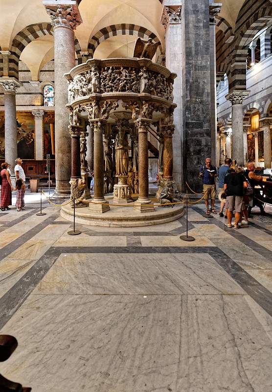 IT-Pisa_Cattedrale-E6D_2016-08-16_9859.jpg