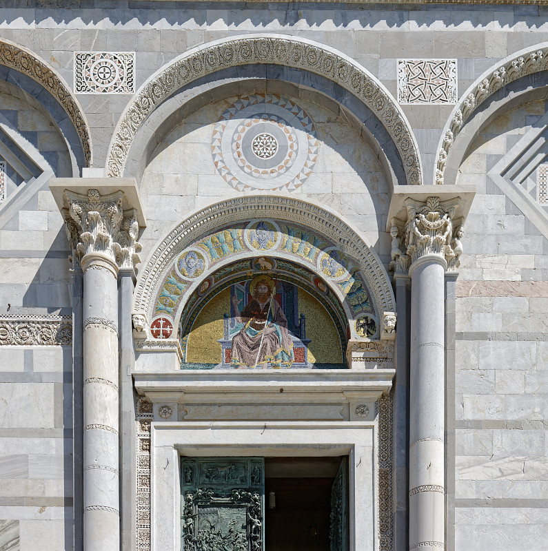 IT-Pisa_Cattedrale-E6D_2016-08-16_9874.jpg