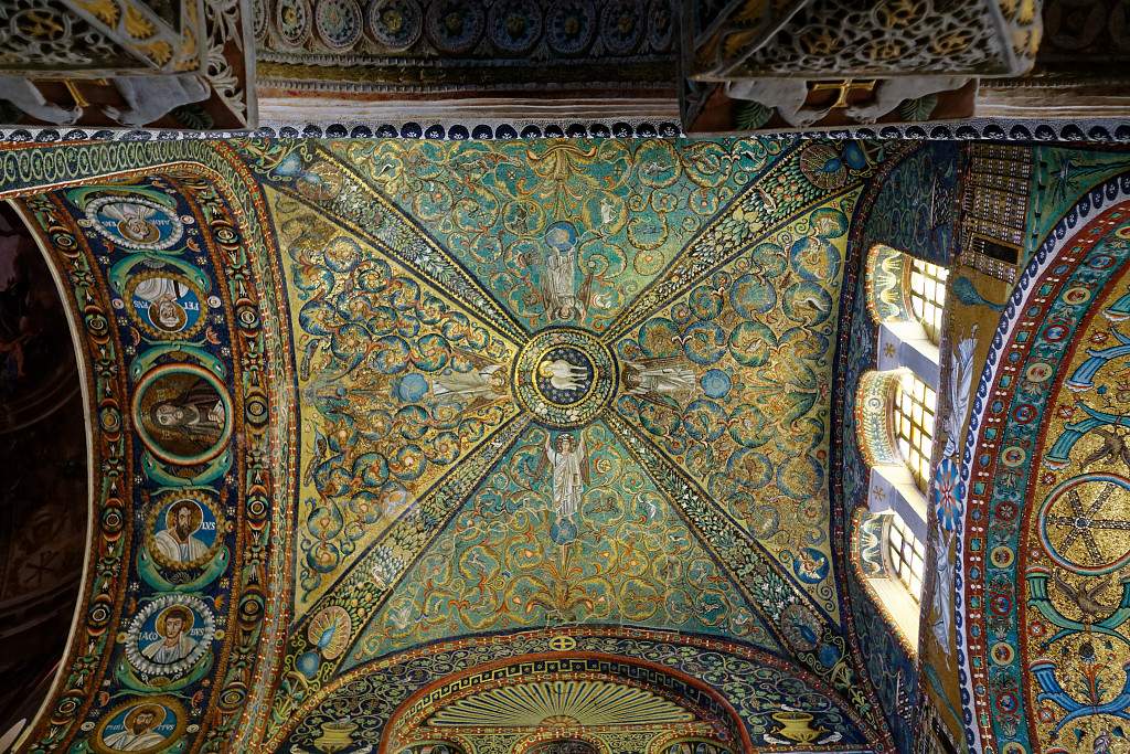 IT-Ravenna-SanVitale-E5D_2014-08-18_4043.jpg