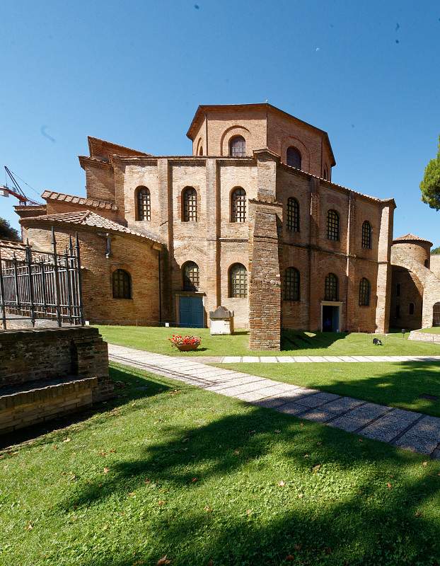 IT-Ravenna-SanVitale-E5D_2014-08-18_4150.jpg