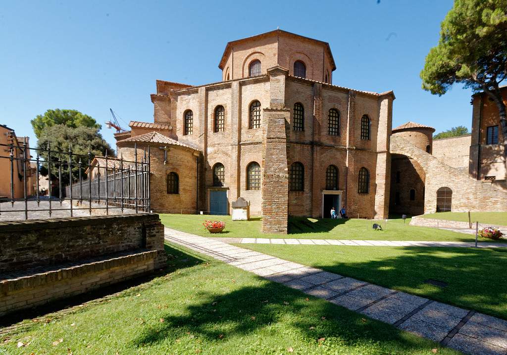 IT-Ravenna-SanVitale-E5D_2014-08-18_4151.jpg