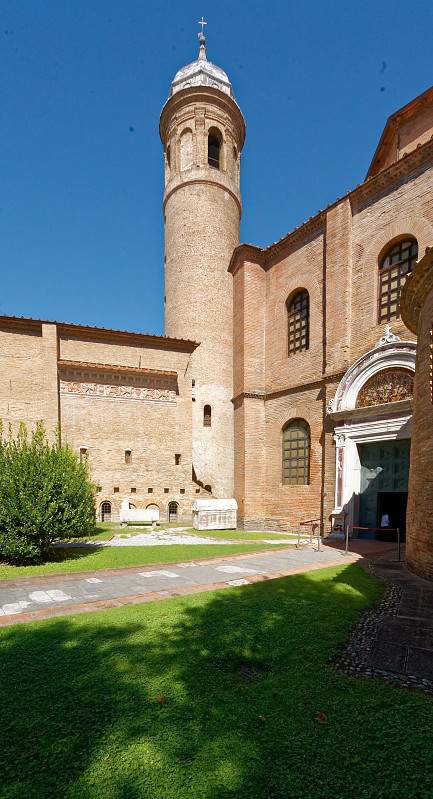 IT-Ravenna-SanVitale-E5D_2014-08-18_4155.jpg