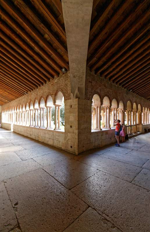 IT-Verona-SanZeno-E6D_2015-08-21_6099.jpg